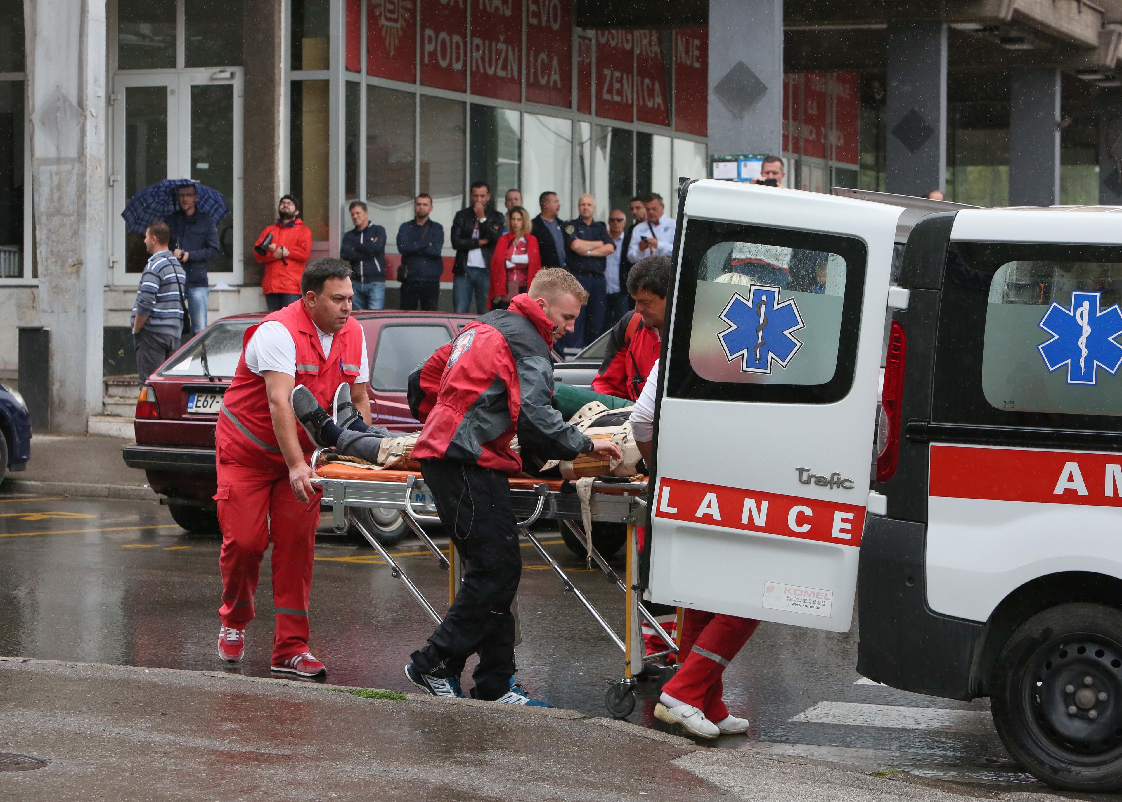 Nakon požara: Spašena povrijeđena osoba sa 17. sprata zgrade