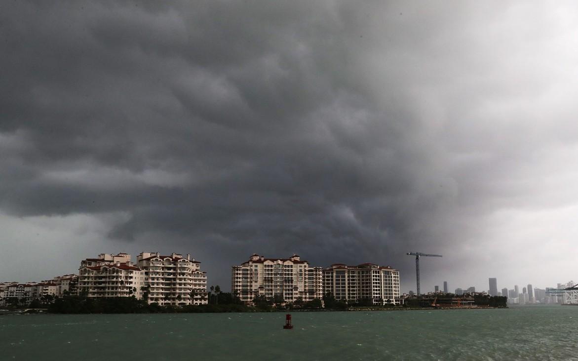 Uragan "Irma" oslabio na nivo tropske oluje