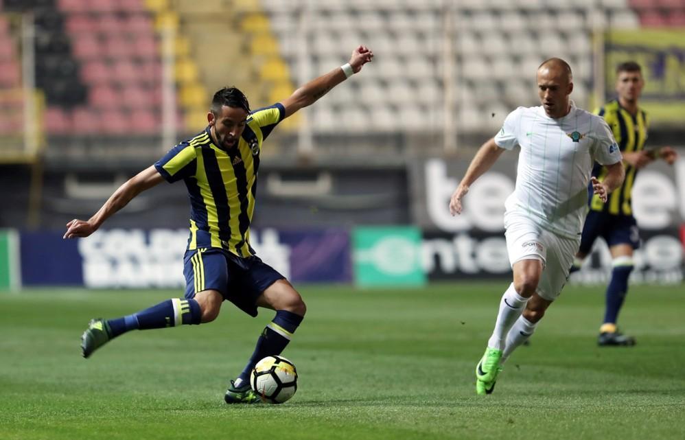 Poraz Fenerbahčea s devetoricom igrača