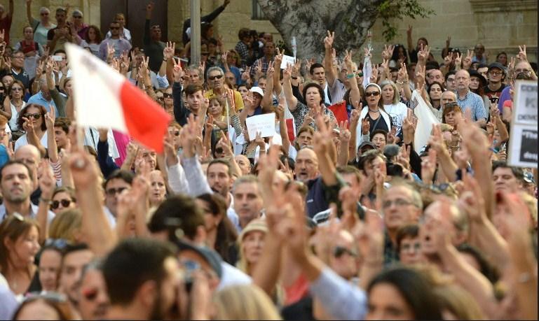 Protesti na Malti zbog ubistva novinarke