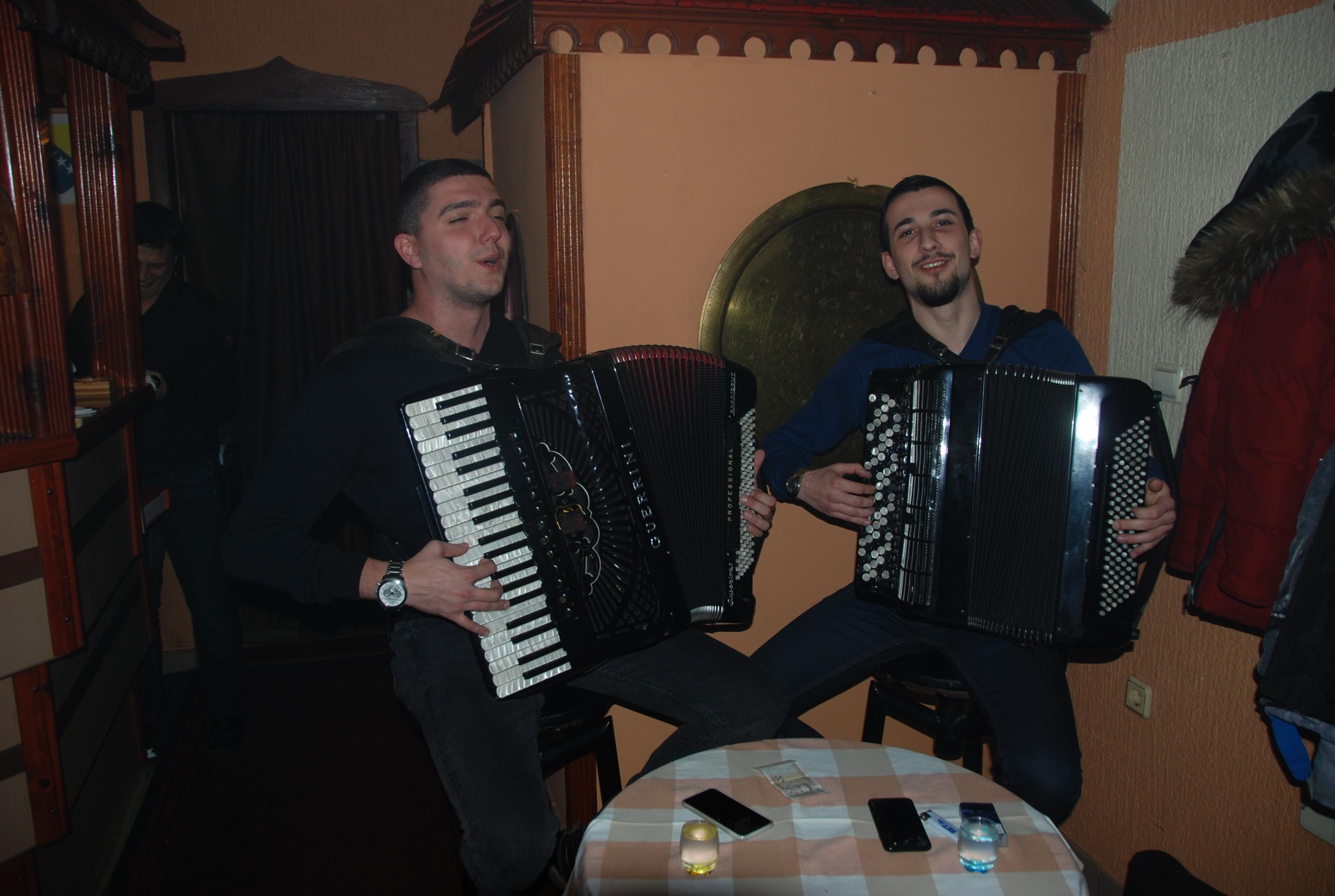 Dino i Vedad čine fantastičan harmonikaški duo iz Živinica: "Genetika je čudo"