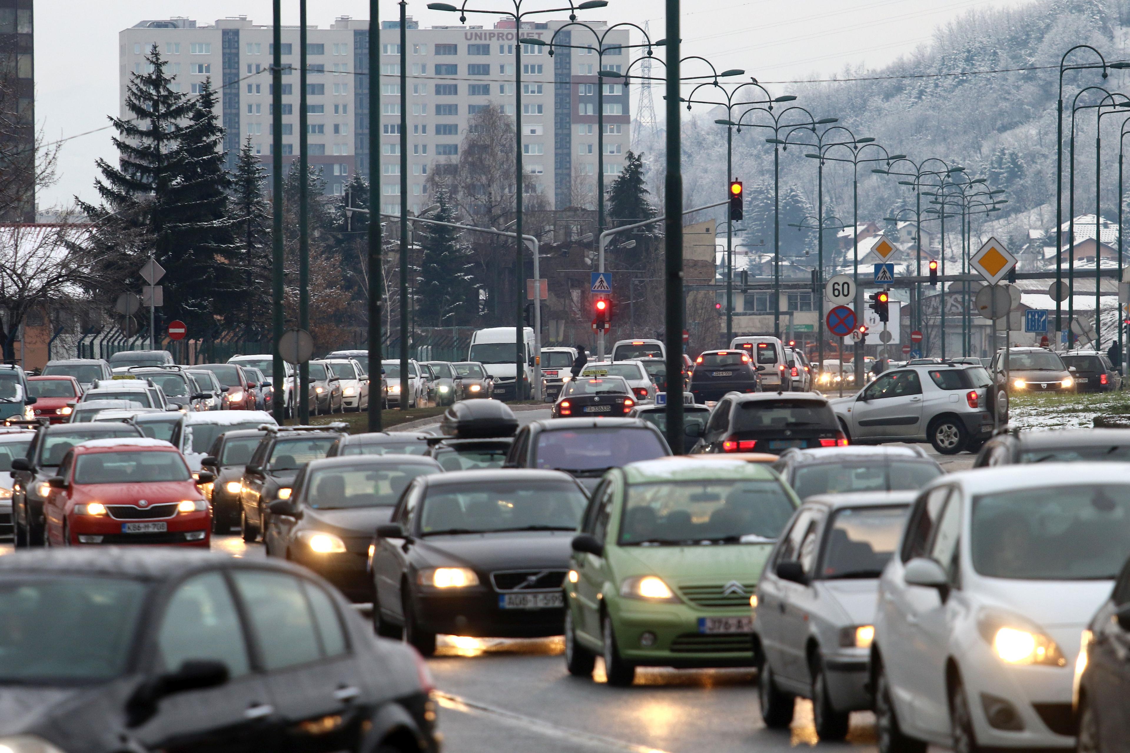 Prosječan građanin vozi automobil star 17 godina