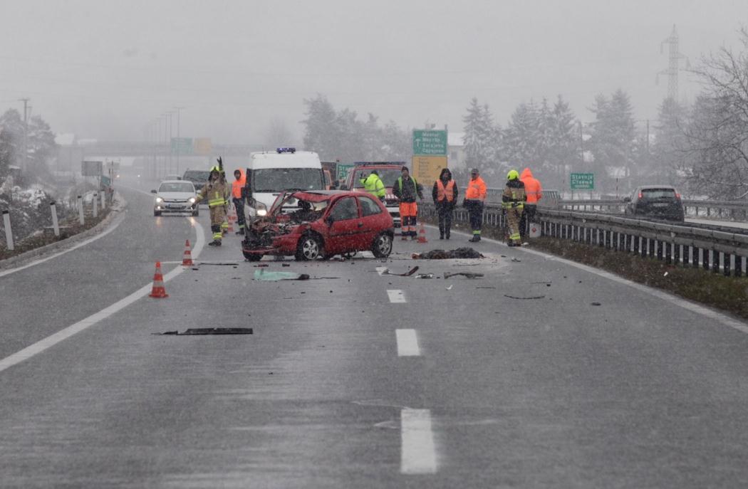 Ilijaš: Sudarili se grtalica i automobil, jedna osoba povrijeđena