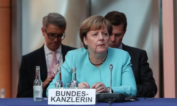 Angela Merkel u Bundestagu imenovana za kancelarku četvrti put