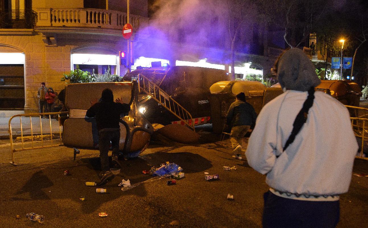 Barcelona: U sukobima policije i demonstranata povrijeđeno oko 100 osoba