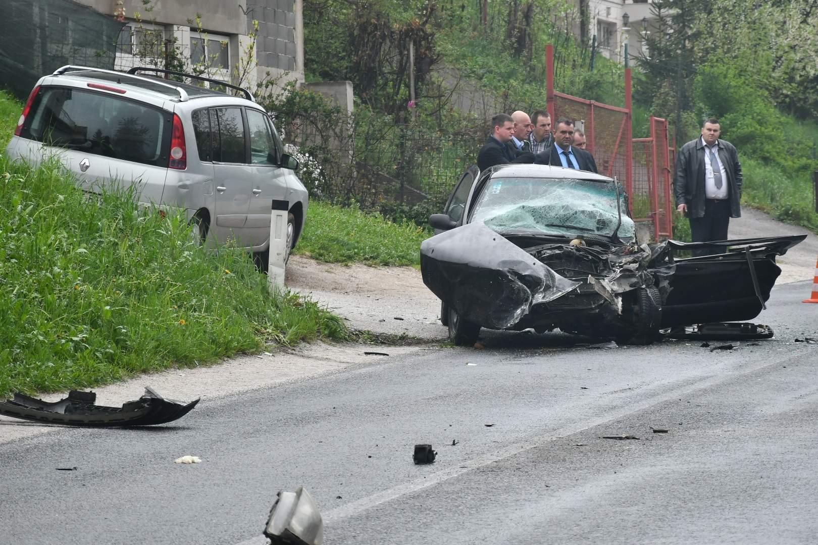 Vozač Renaulta u teškom stanju