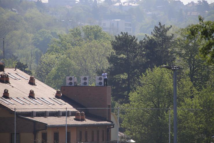 Vlasnik hotela ponovo prijeti samoubistvom