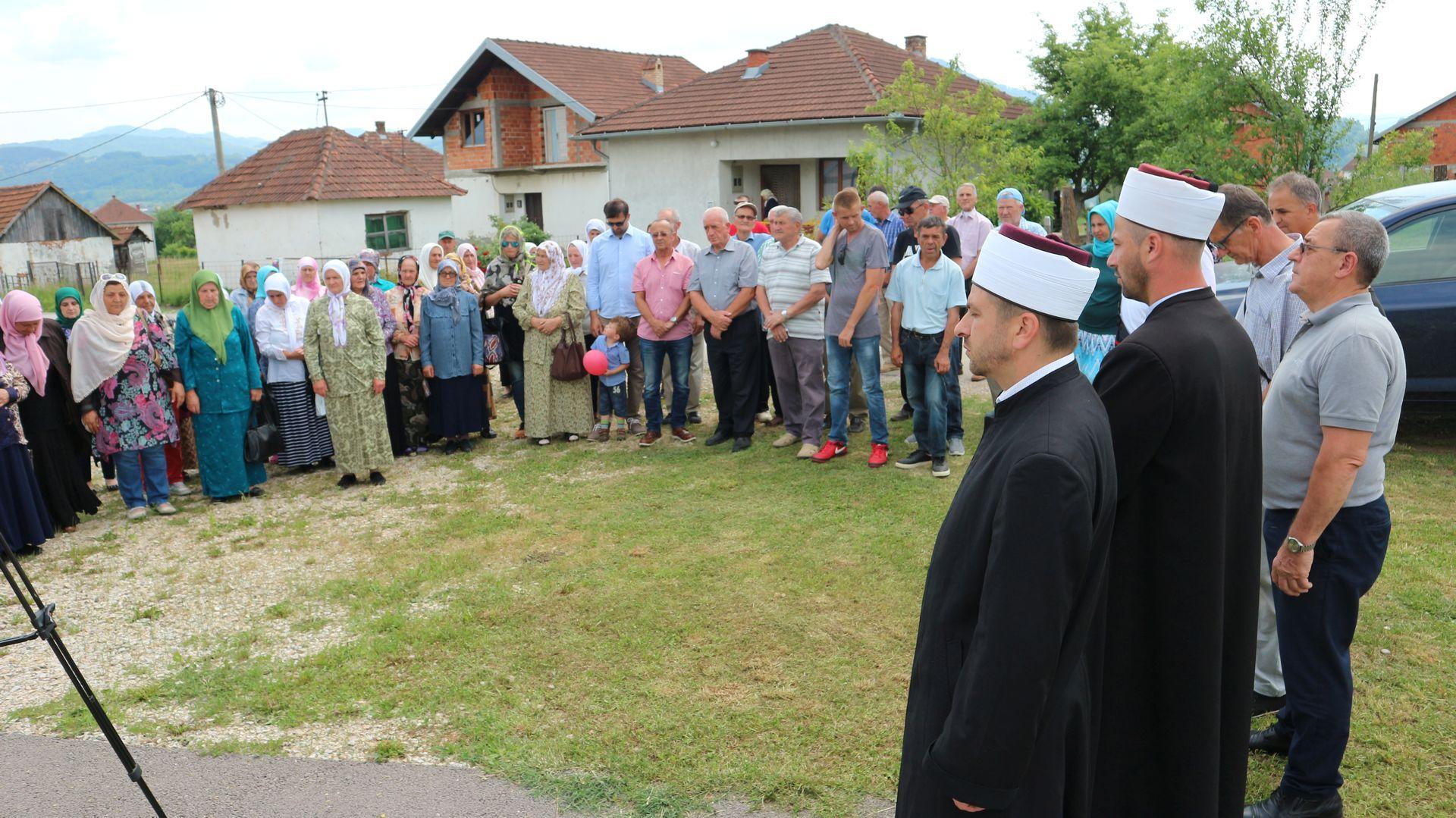 Posjeta najtužnijoj masovnoj grobnici u BiH