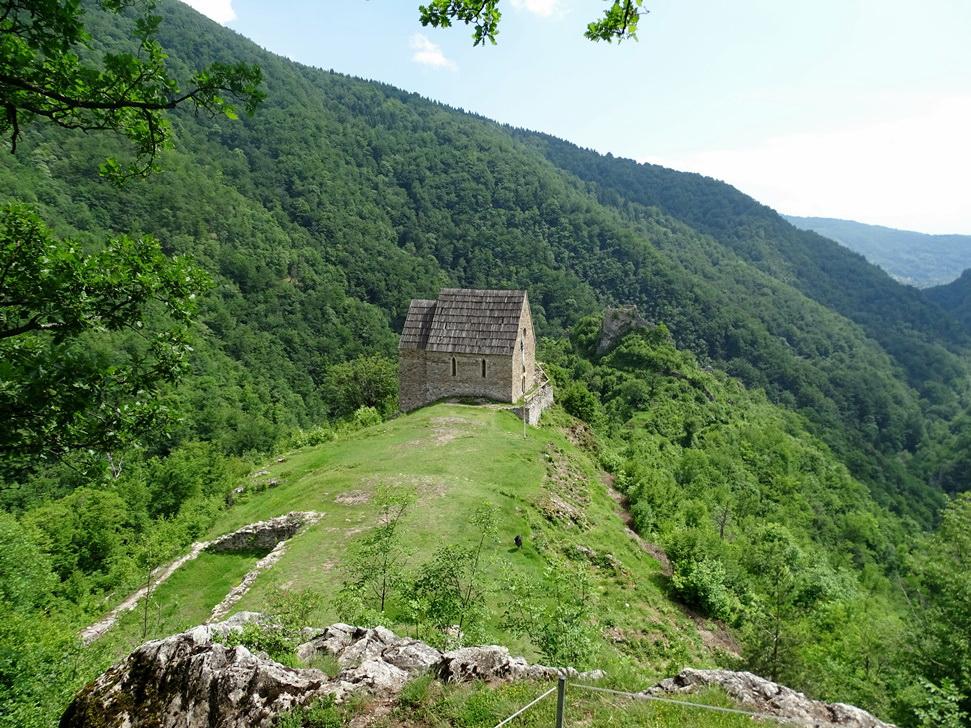 Bobovac vapi za turistima!