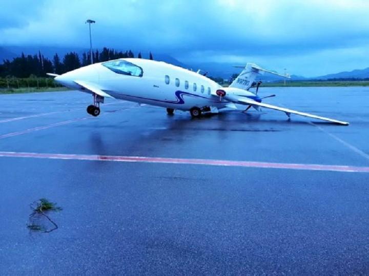 Zahvatila ih pijavica: Nevrijeme oštetilo dva aviona na Aerodromu Tivat