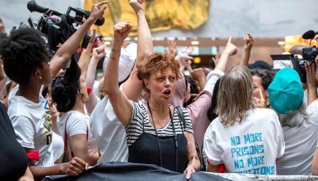 Poznata glumica uhapšena na protestu protiv Donalda Trampa