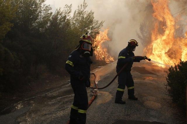 Požari u Kaliforniji odnijeli dva života