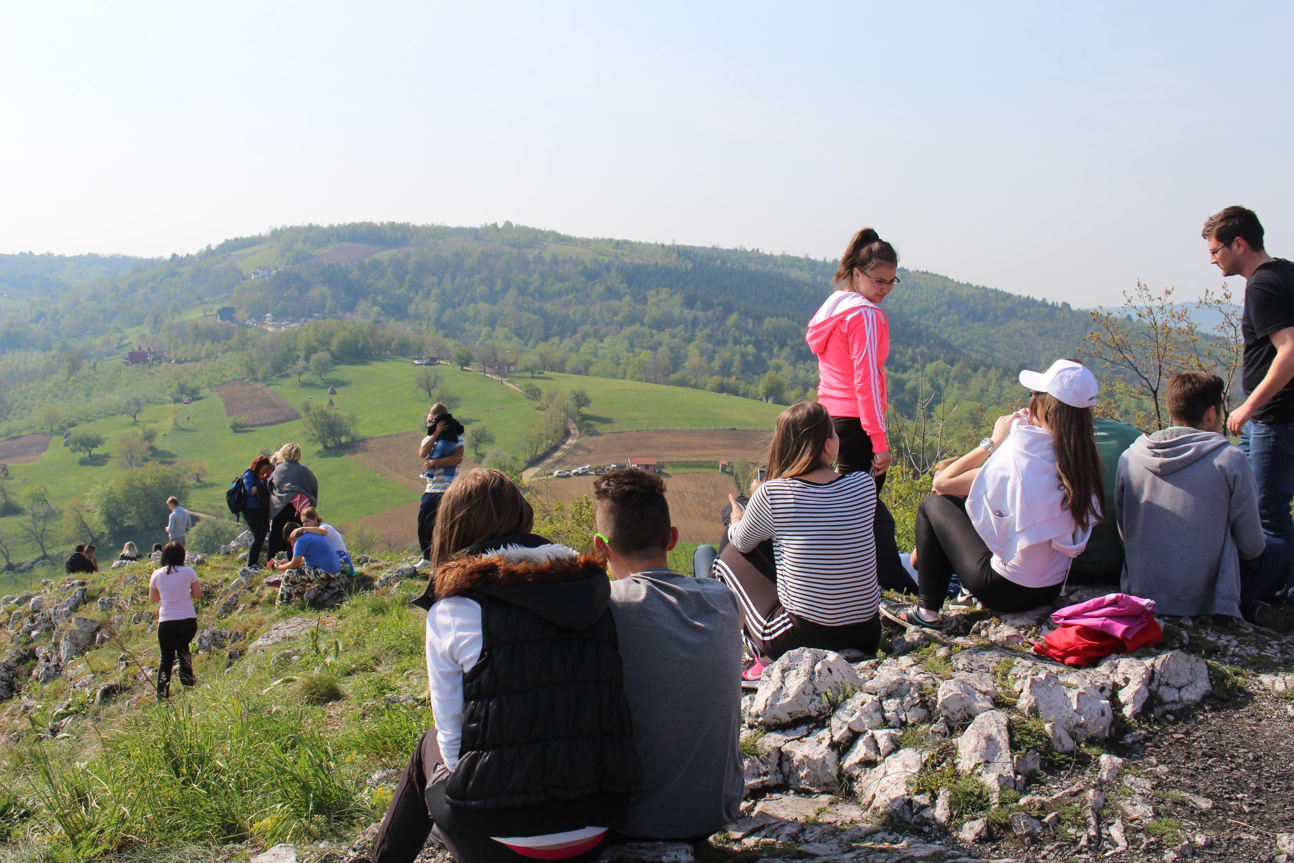 Vis - Sijedi krš postao oaza za porodični odmor