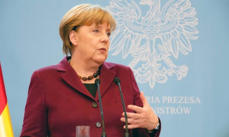 Merkel: Ekstremni vremenski uvjeti širom svijeta dokaz su ozbiljnosti situacije