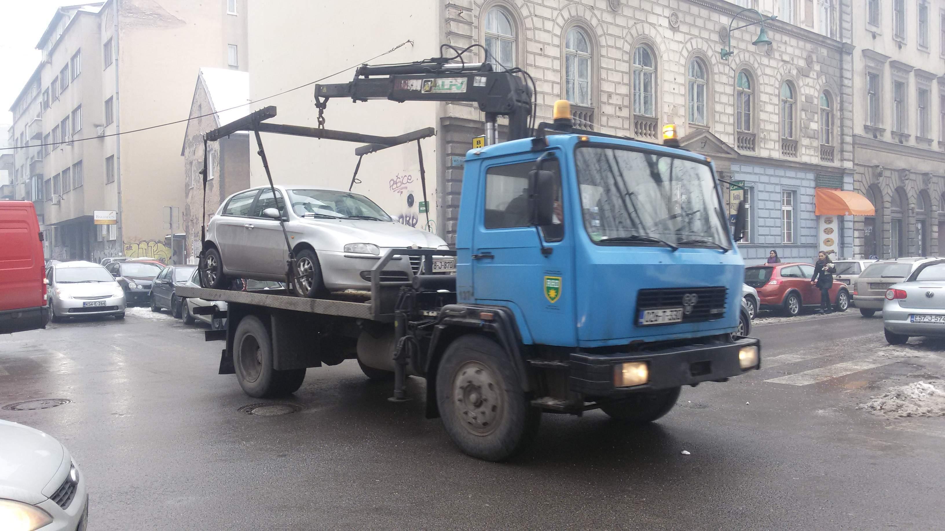 Nakon što vaš auto digne "pauk", smije li ga KJKP "Rad" zadržati protivno vašoj volji?