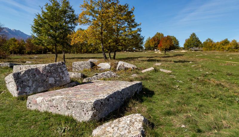 Nekropola Kalufi od centra općine udaljena 12 kilometara # - Avaz