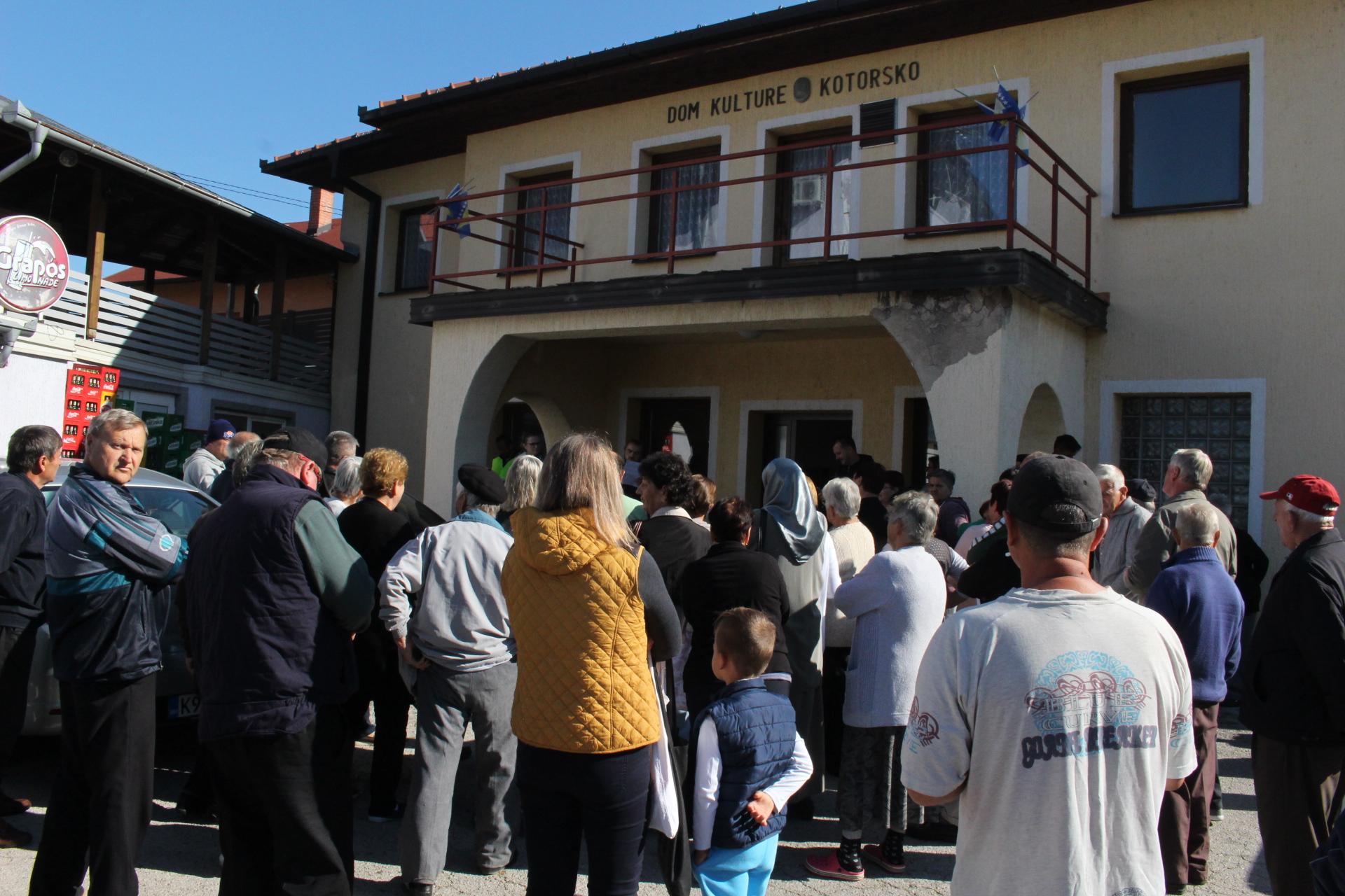 Mještani Kotorskog ne daju da se odluka o vodi donosi bez njih