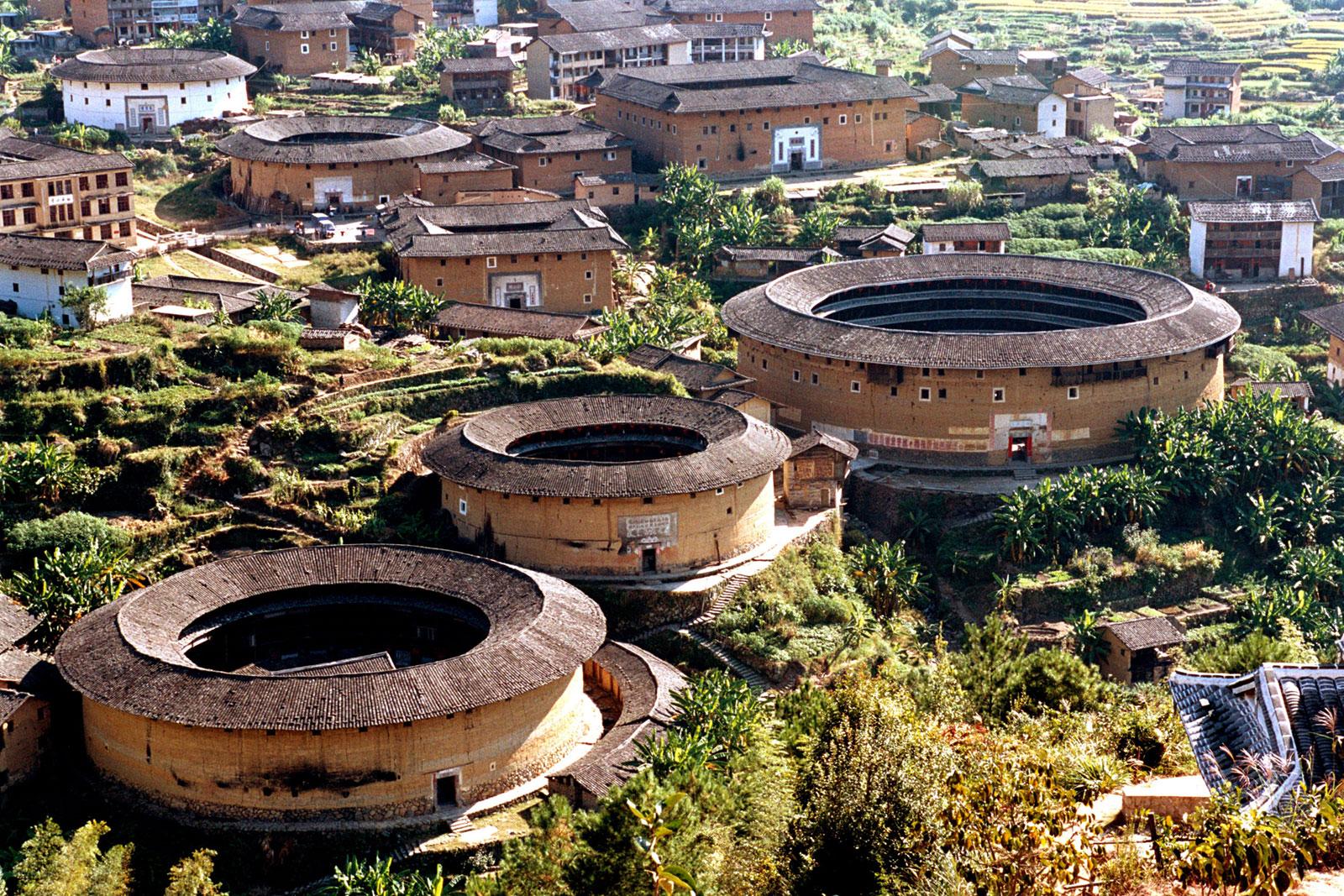 Zavirite u Tulou tvrđave, drevne domove kolektivnog stanovanja