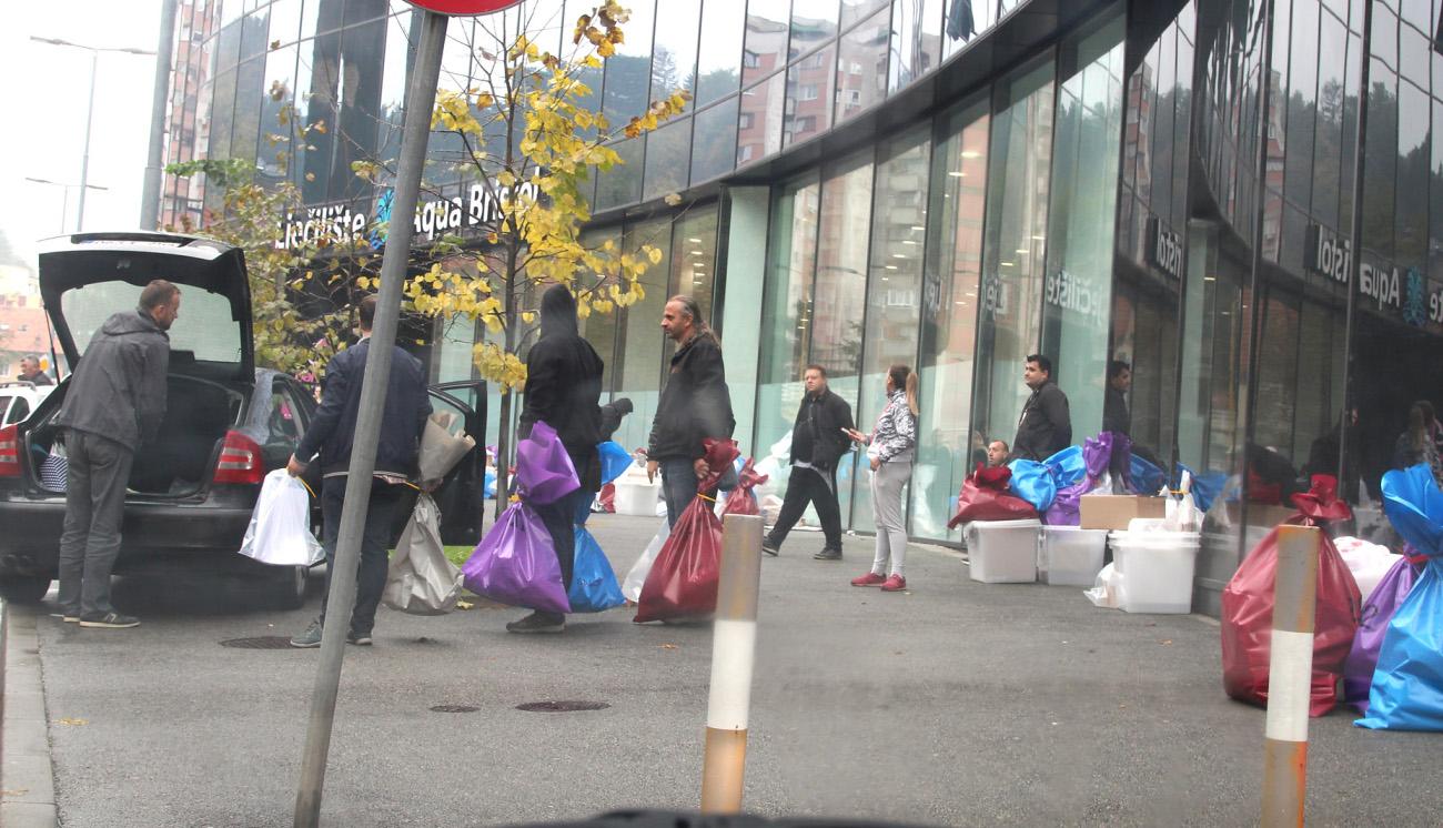 Tuzla: Članovi biračkih odbora glasačke listiće vozili kućama?!