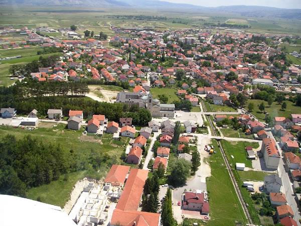 Veliki broj maturanata Tomislavgrada pokazao humanost