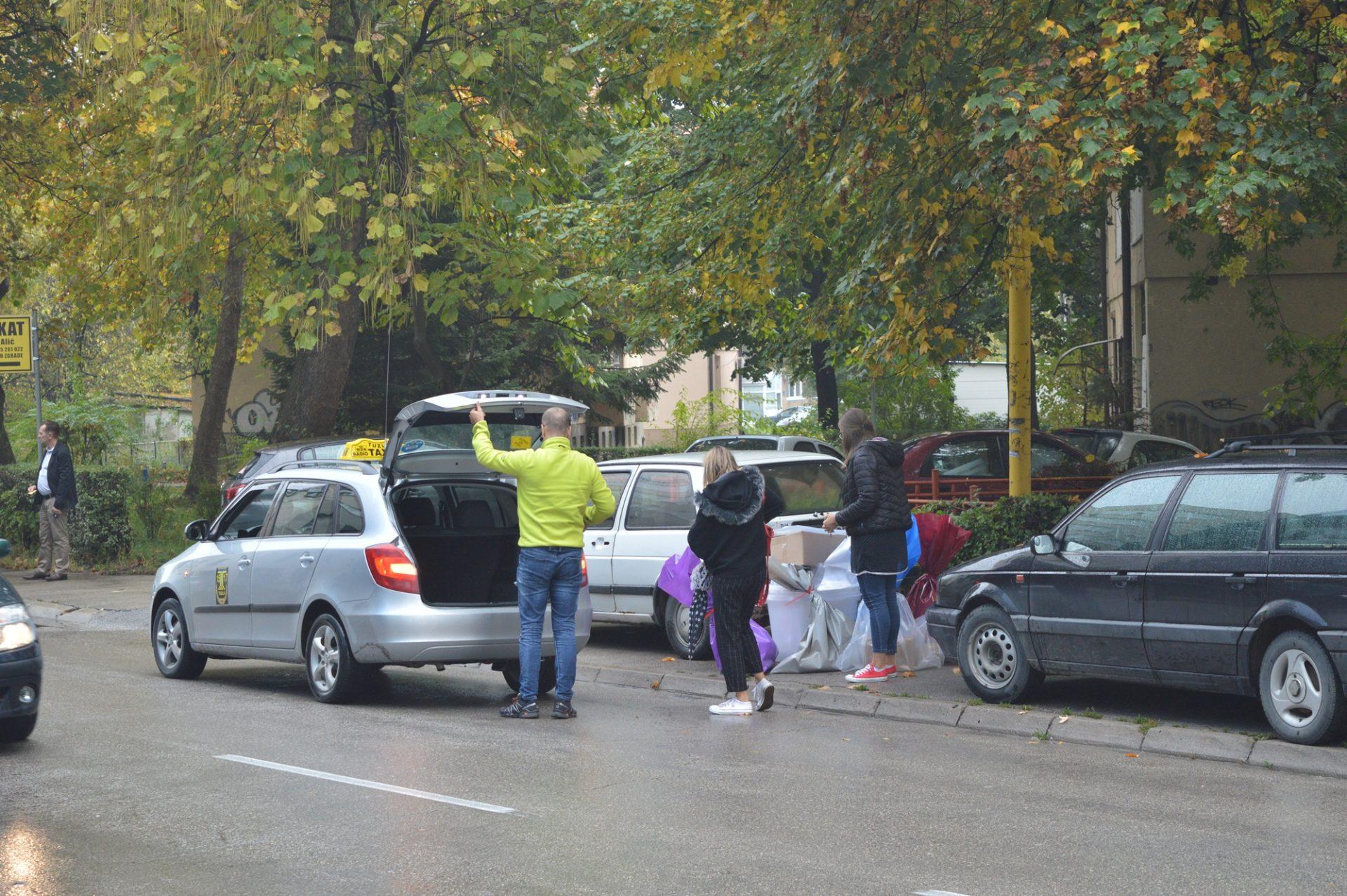 Listići se popunjavali na ulici i u ugostiteljskim objektima - Avaz