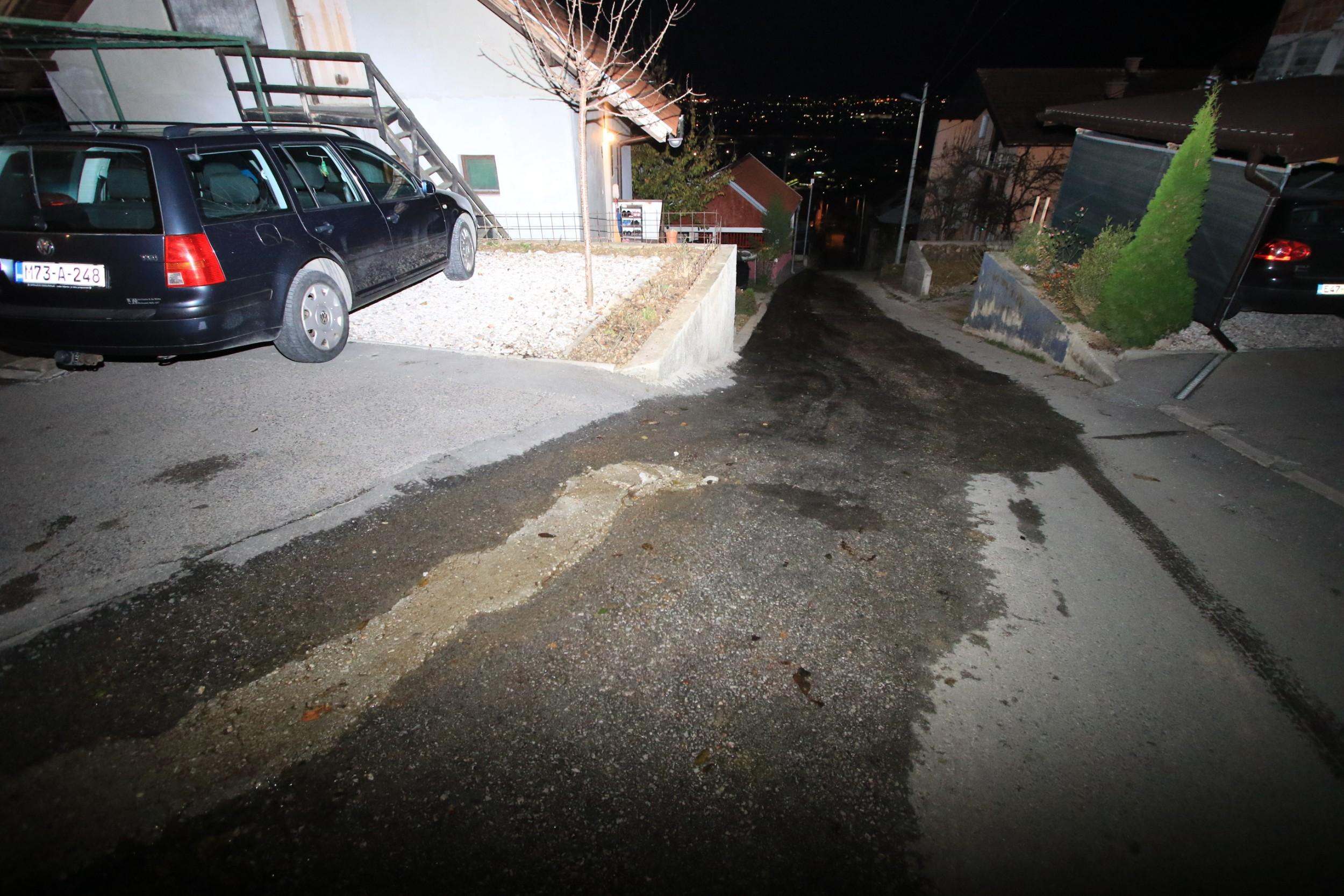 Fekalije mjesecima prodiru u kuće i podrume mještana