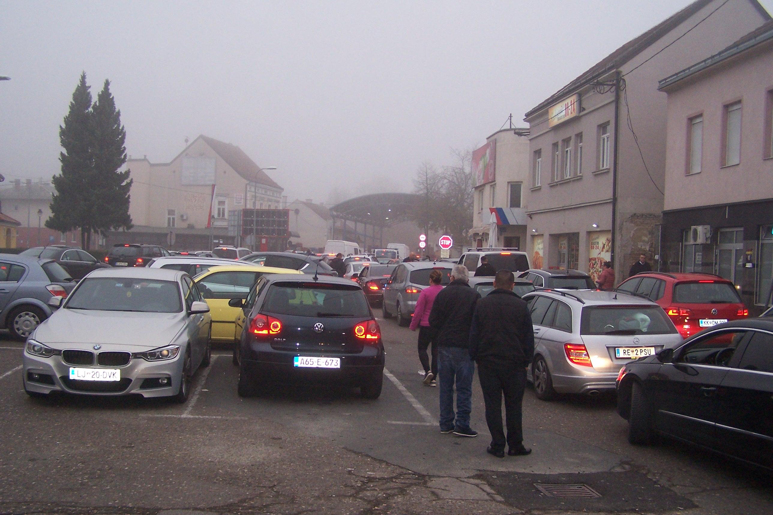 Neviđene gužve na graničnom prijelazu Bosanska Gradiška