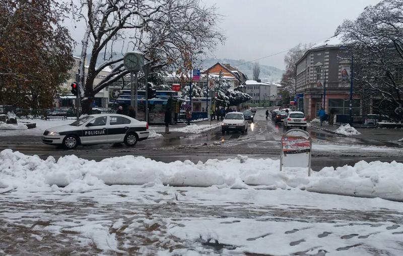 Zabijelila se Krajina: U Bihaću, Cazinu i Sanskom Mostu pao snijeg