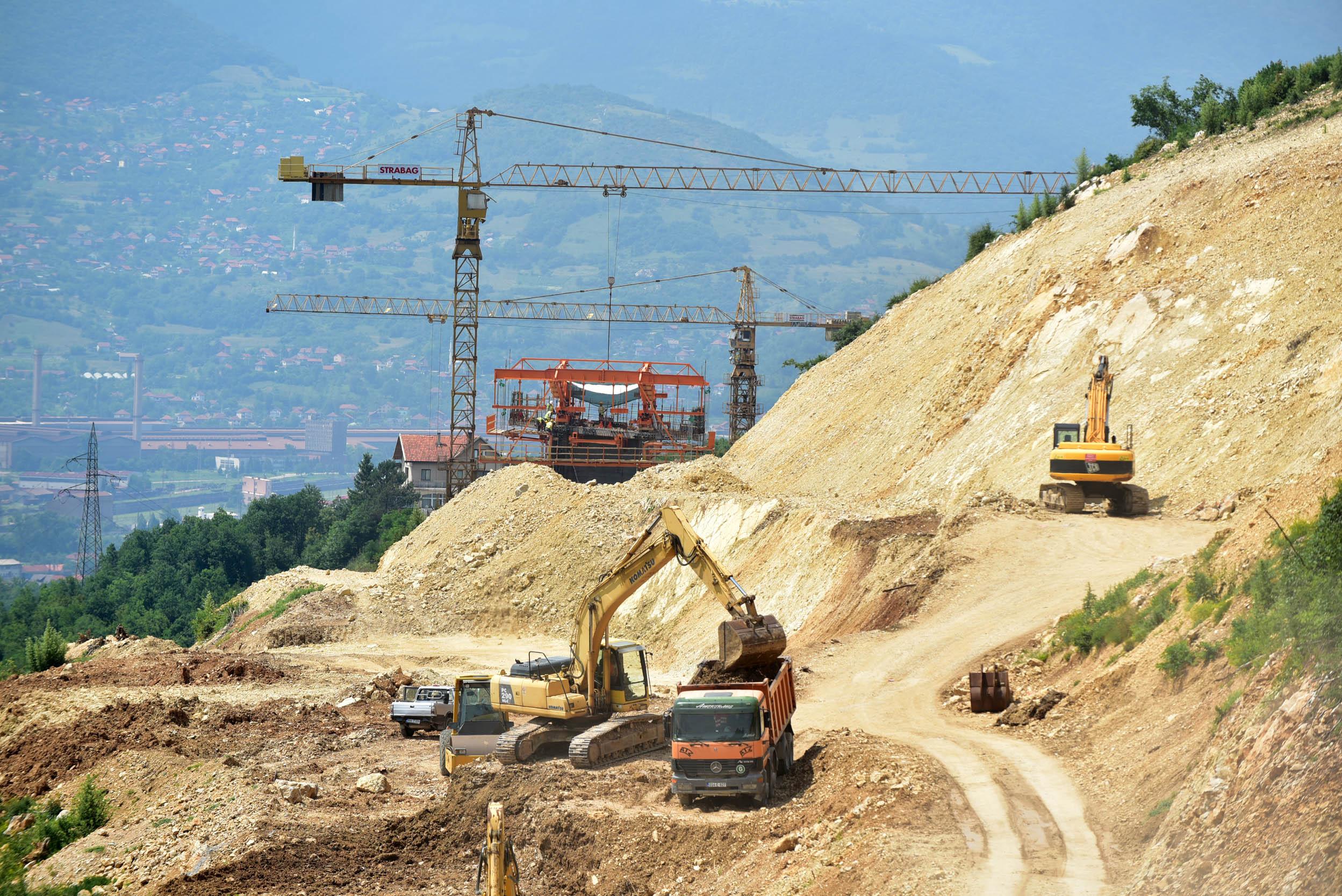 Azerbejdžanci pitaju kako je „Cengiz“ izabran, a bio skuplji za 18 miliona KM