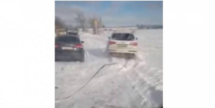 Pogledajte kako je Lada očitala lekciju luksuznom Audiju na najtežem terenu