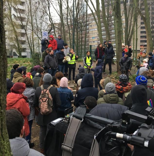 Sukobi na protestima, policija upotrijebila vodeni top