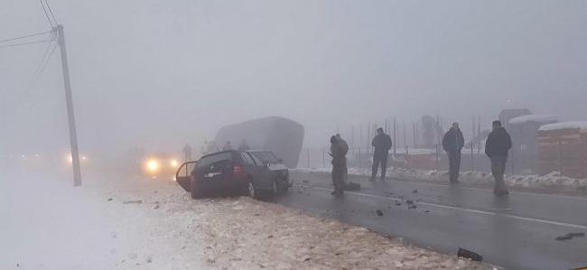 Sudar autobusa i dva automobila u Bugojnu, jedna osoba povrijeđena