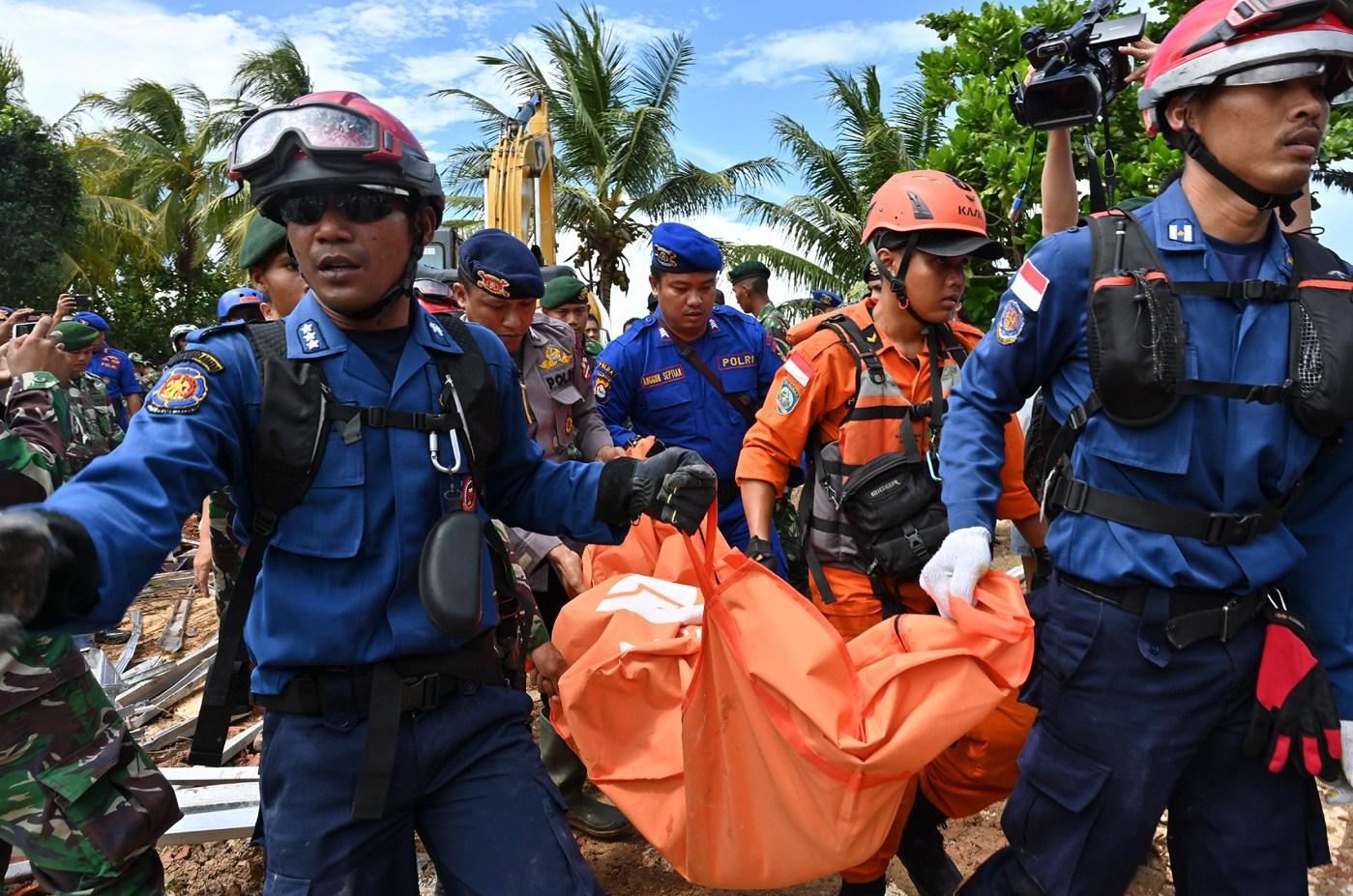 Broj poginulih u cunamiju u Indoneziji porastao na 373