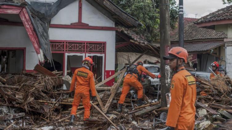 Tragična ispovijest Indonežanina: Morao sam birati koga da spasim - majku i dijete ili suprugu