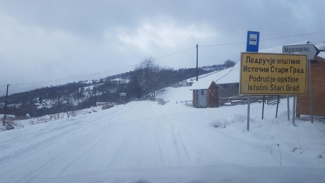 Put od Pala prema Sarajevu: Nove padavine otežavaju odvijanje saobraćaja