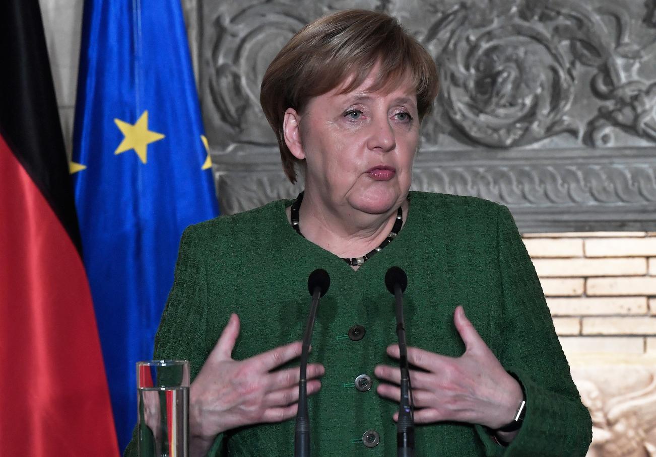 Merkel: Dodatni pritisak na grčka ostrva - Avaz