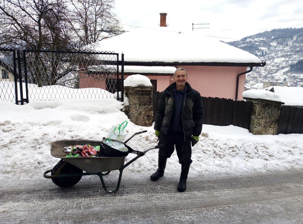 Adžemović: Bez posla i stalnih primanja - Avaz