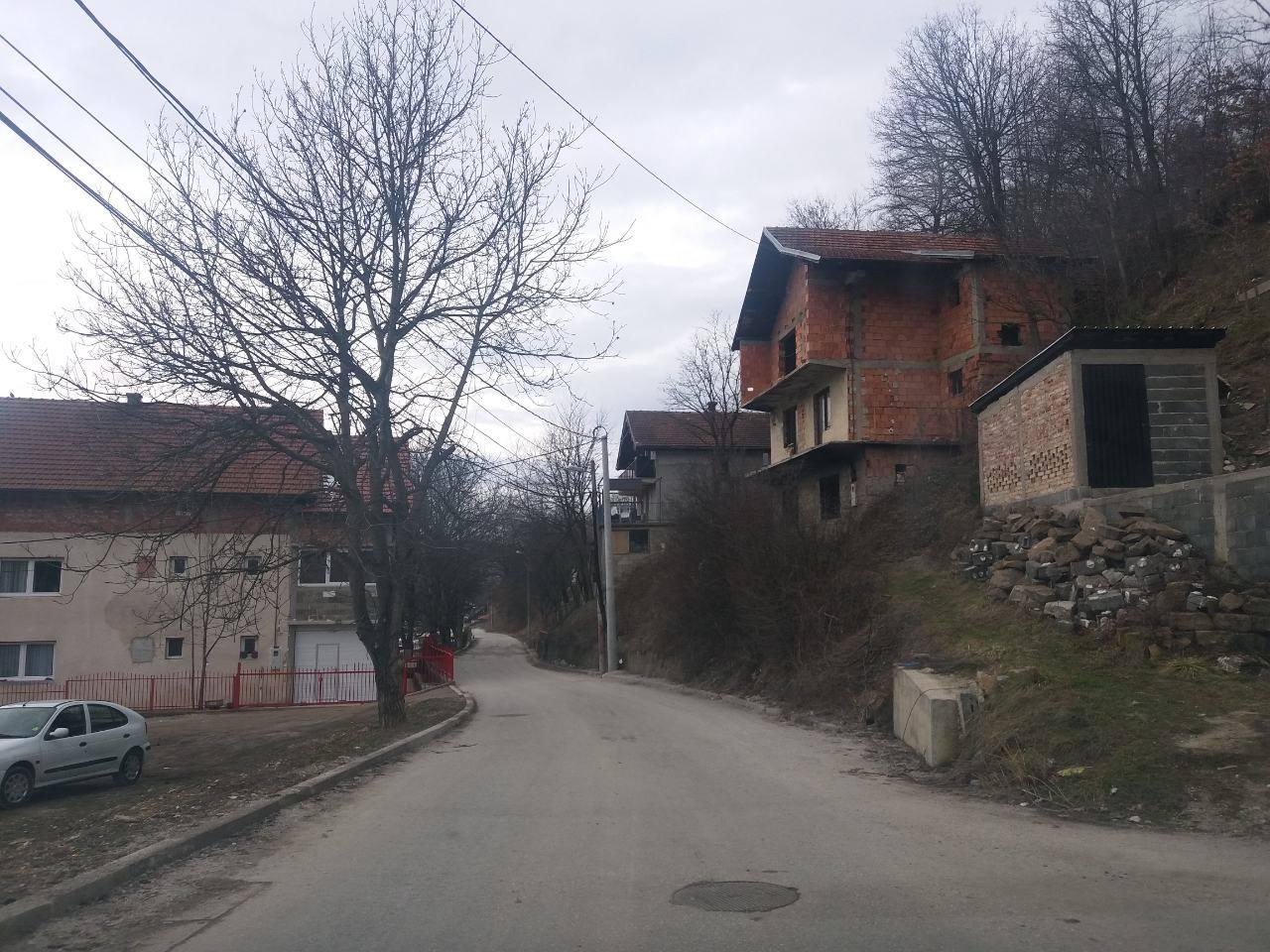 Strah i zebnja u mjestu Ušivak, kuće zaključane, niko ne izlazi