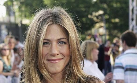 Dženifer Aniston napunila 50 godina: Evo zašto izgleda kao da joj je 30