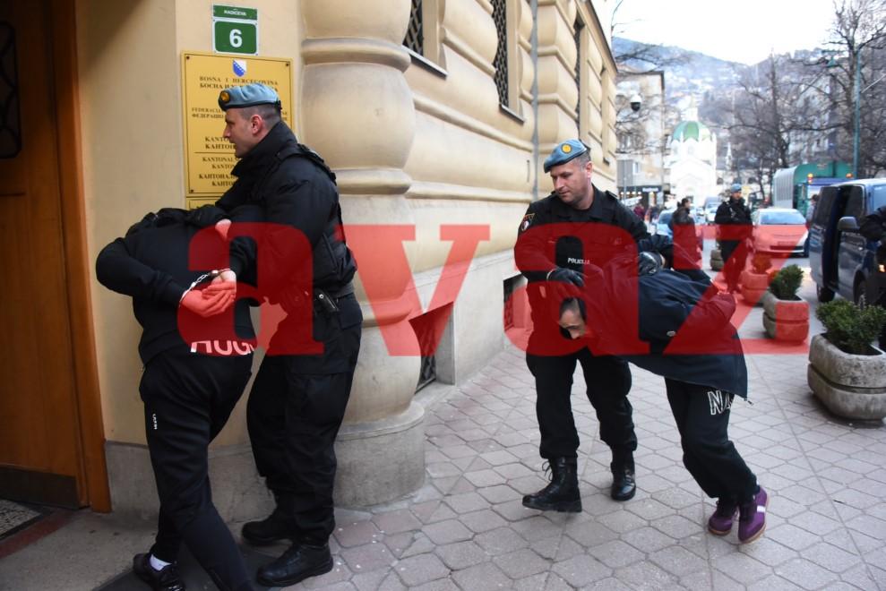 Privođenje Spahovića i Hasića - Avaz