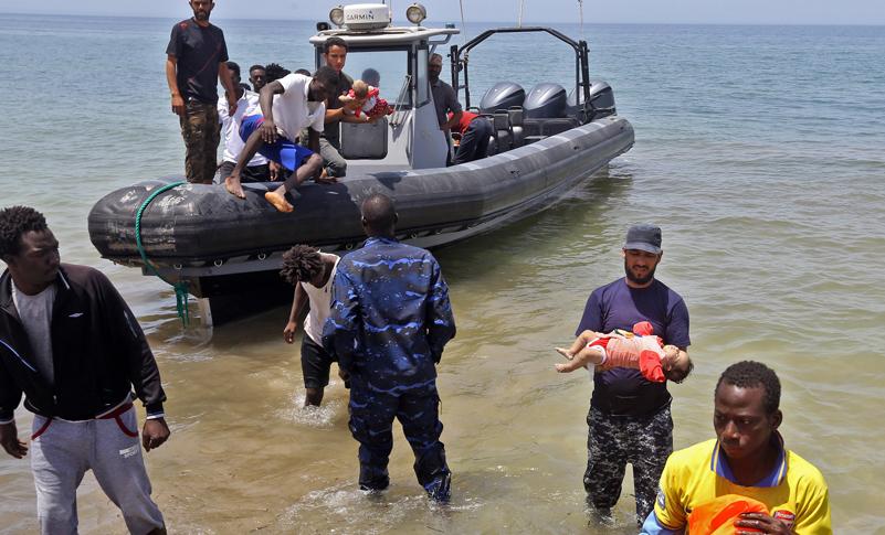 Šta sa migrantima: EU produžila misiju, Italija i dalje "koči" brodove