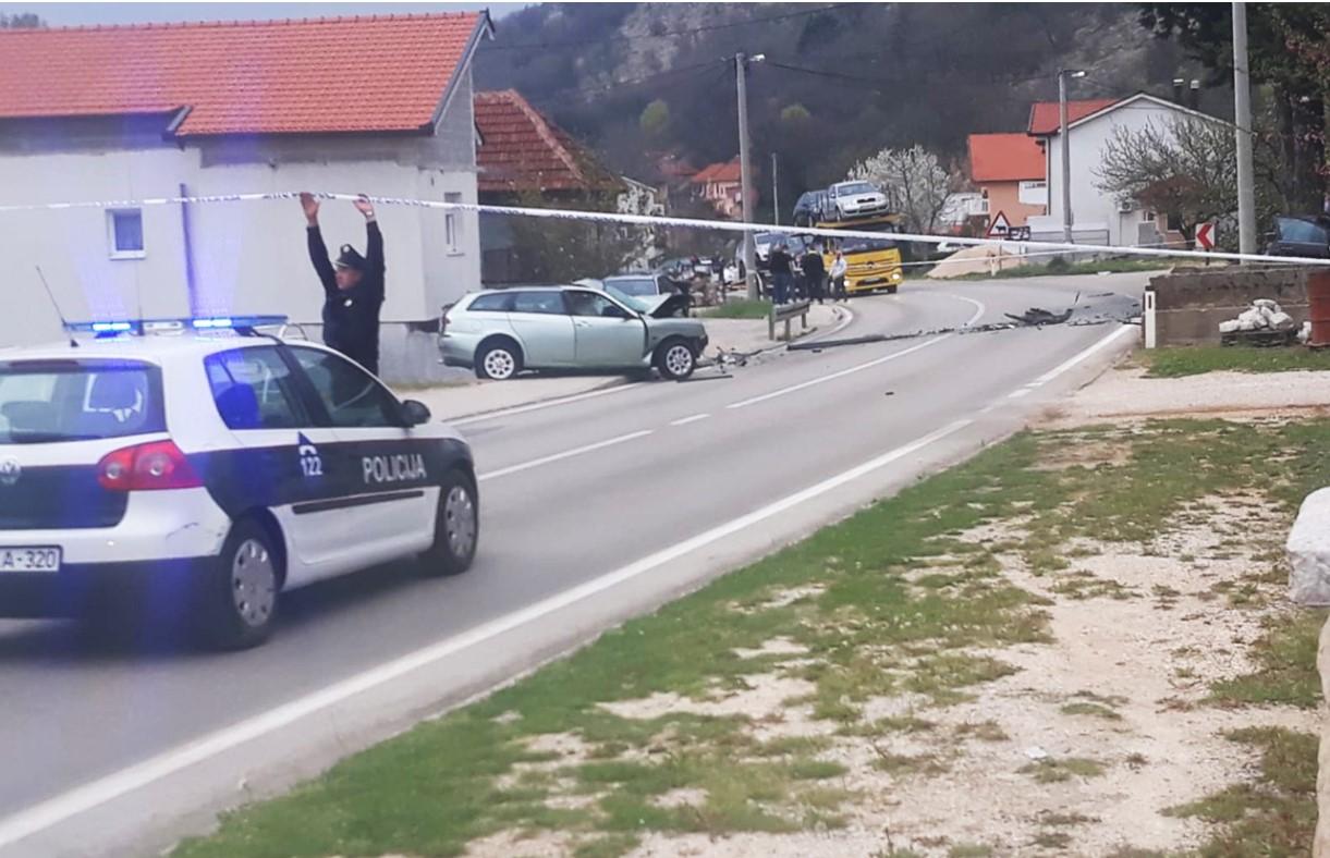 U saobraćajnoj nesreći kod Gruda poginula jedna osoba