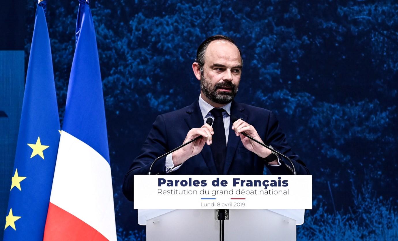 Reakcija na bijes "žutih prsluka": Francuski premijer predložio smanjenje poreza