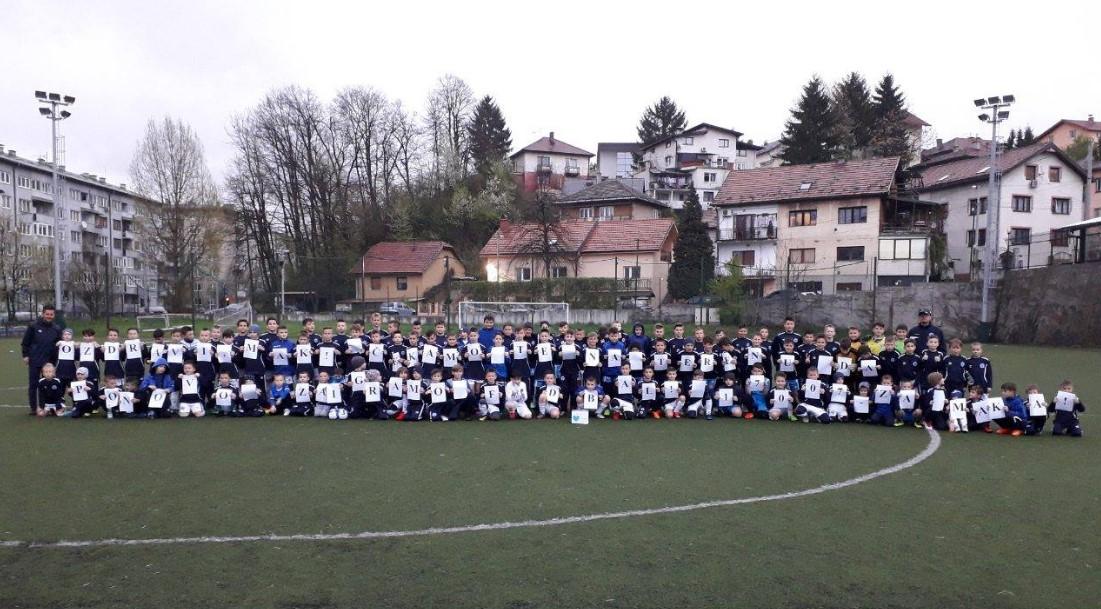 Omladinci FK Željezničar zajedno za Maka Hasića: Čekamo te na terenu