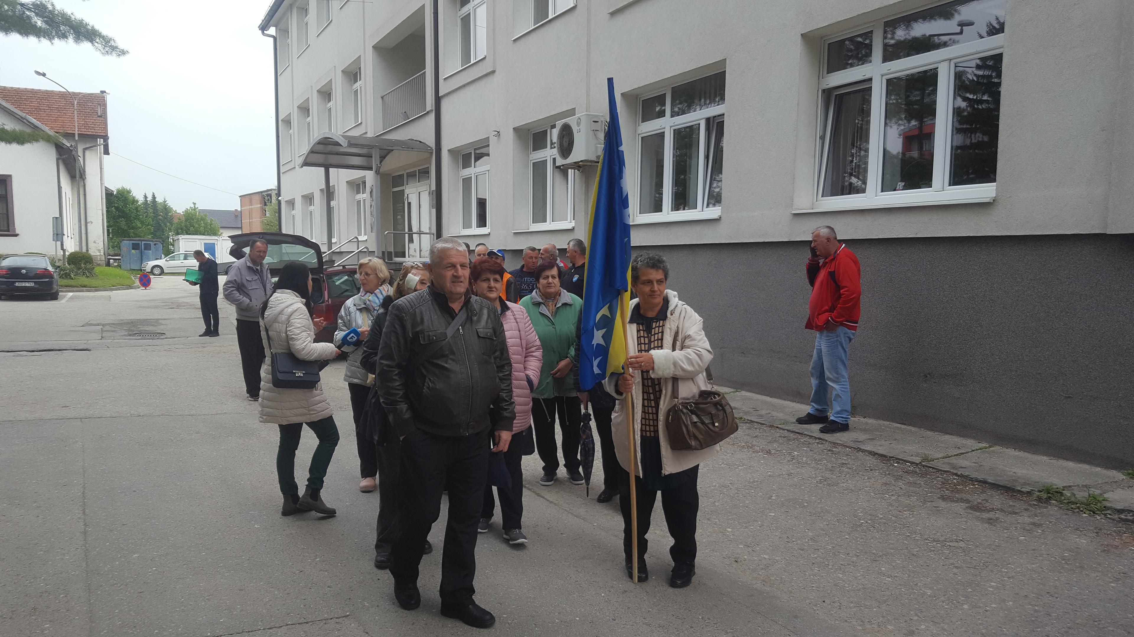 Bivši radnici "Vitezita" odustali od protestne šetnje