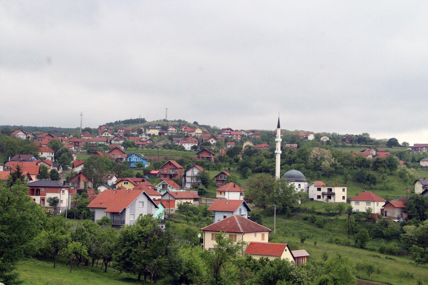 Akšamski ezan sa šepačke džamije čuju i muslimani u susjednoj Loznici