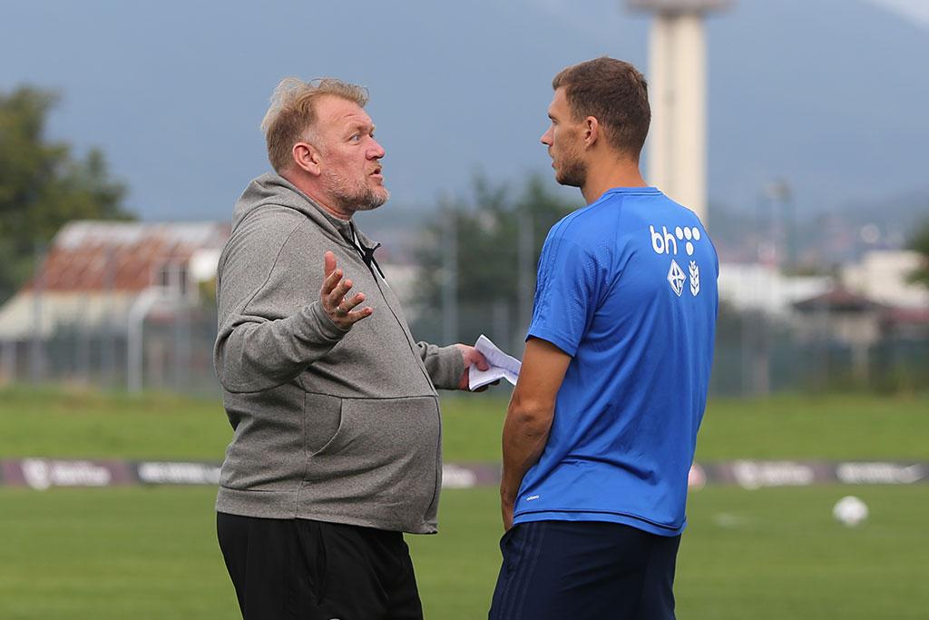 Džeko nije stigao na okupljanje: Mora nešto završit'...