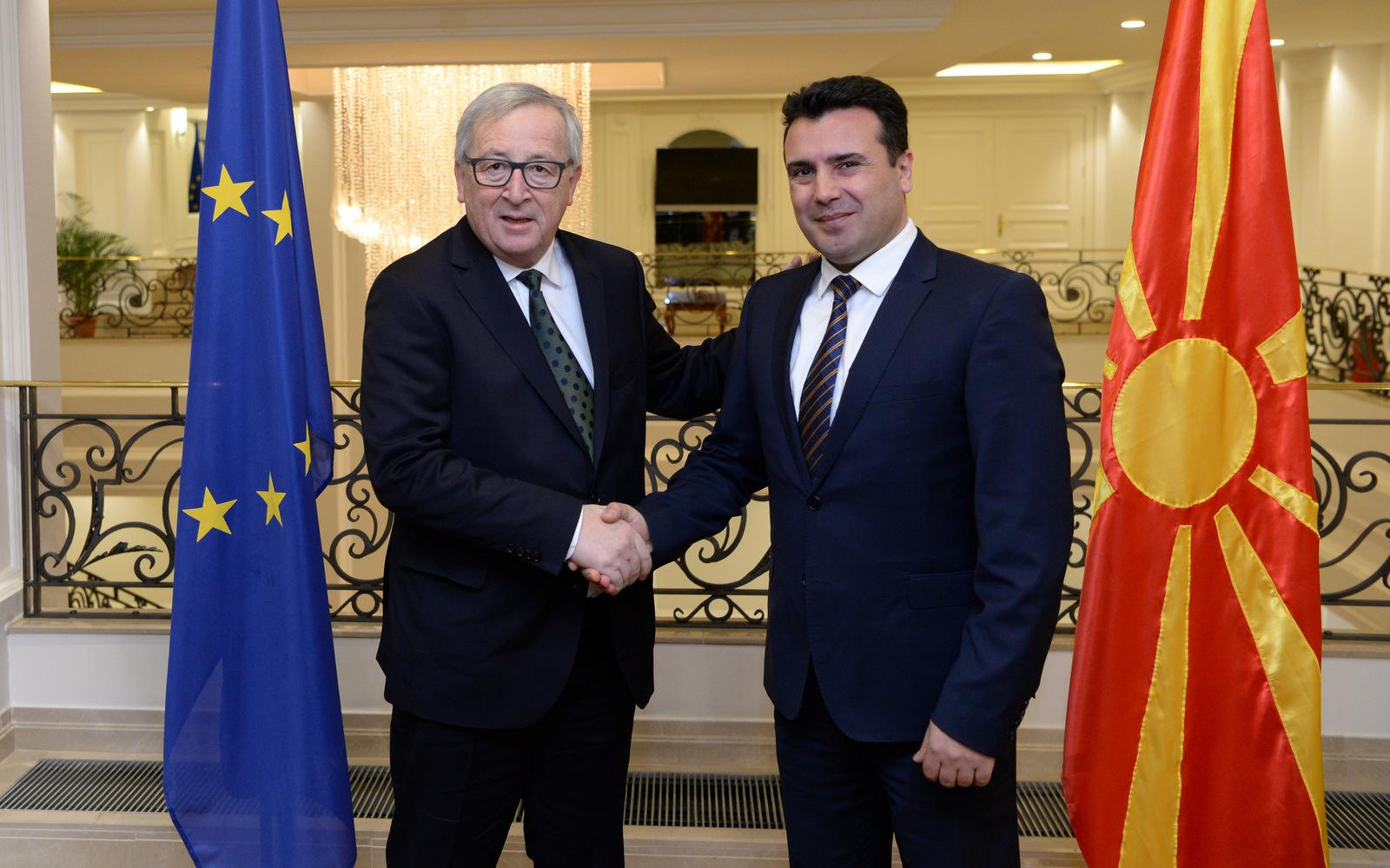 Jean-Claude Juncker i Zoran Zaev - Avaz