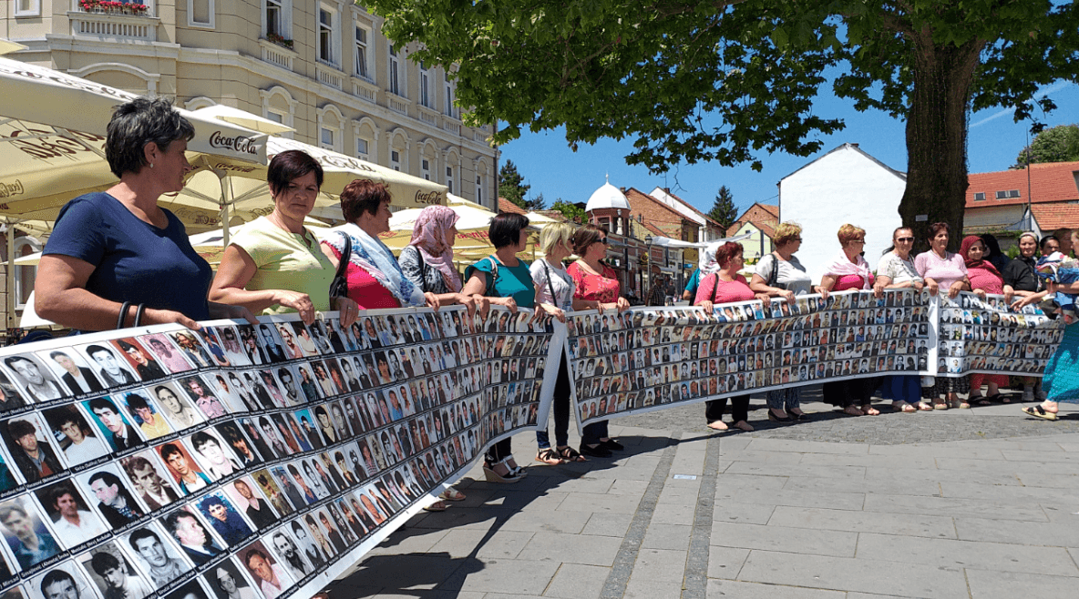 S današnjeg mimohoda - Avaz