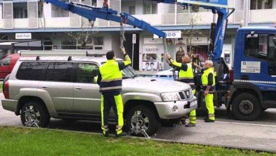 ''Pauk'' mu htio dići automobil, on izvadio pištolj i sjekiru